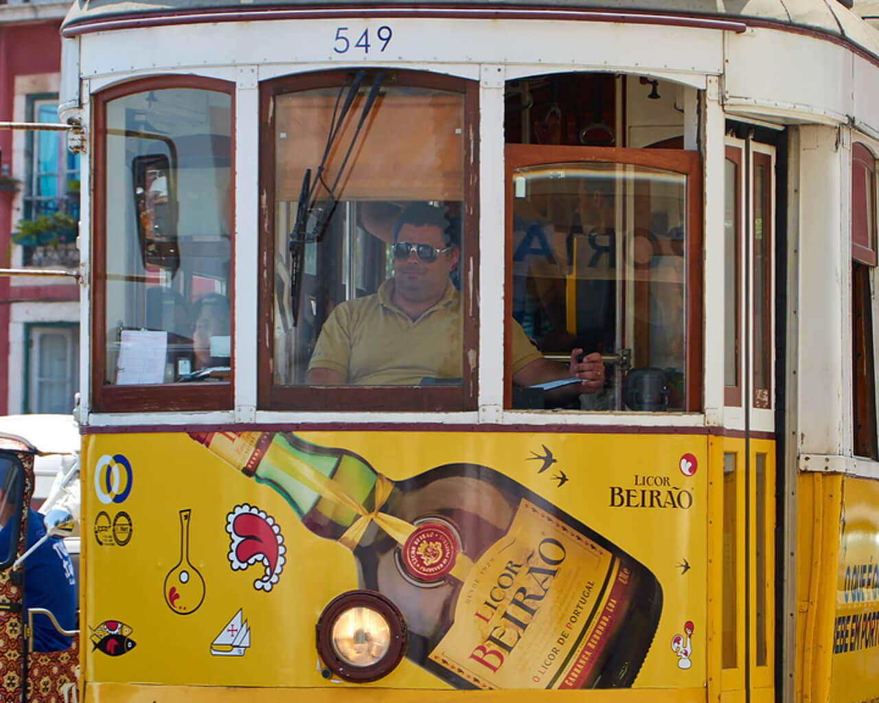 Visite de Porto, tram, Portugal